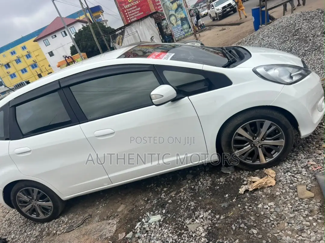 Honda Fit Sport Automatic 2011 White