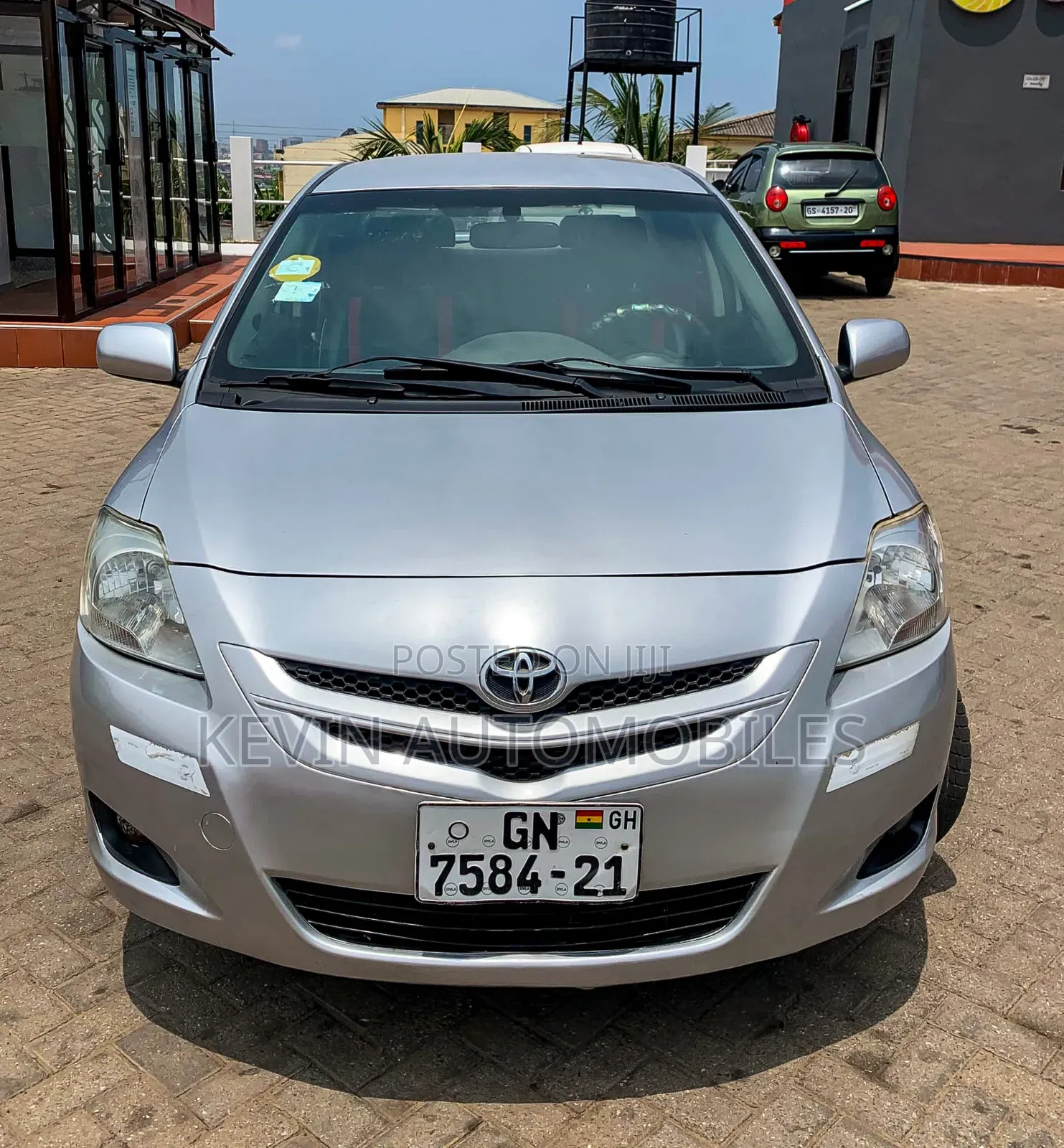 Toyota Belta 2010 Silver