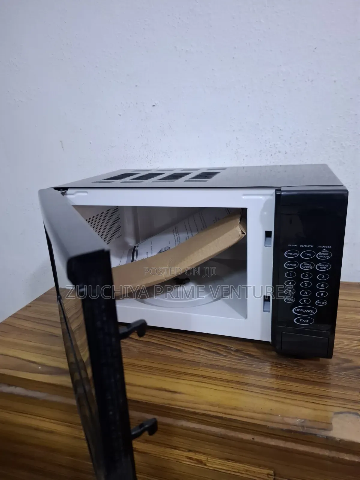 17. L Cookworks Digital Microwave Black.... From Uk ๐ฌ๐ง