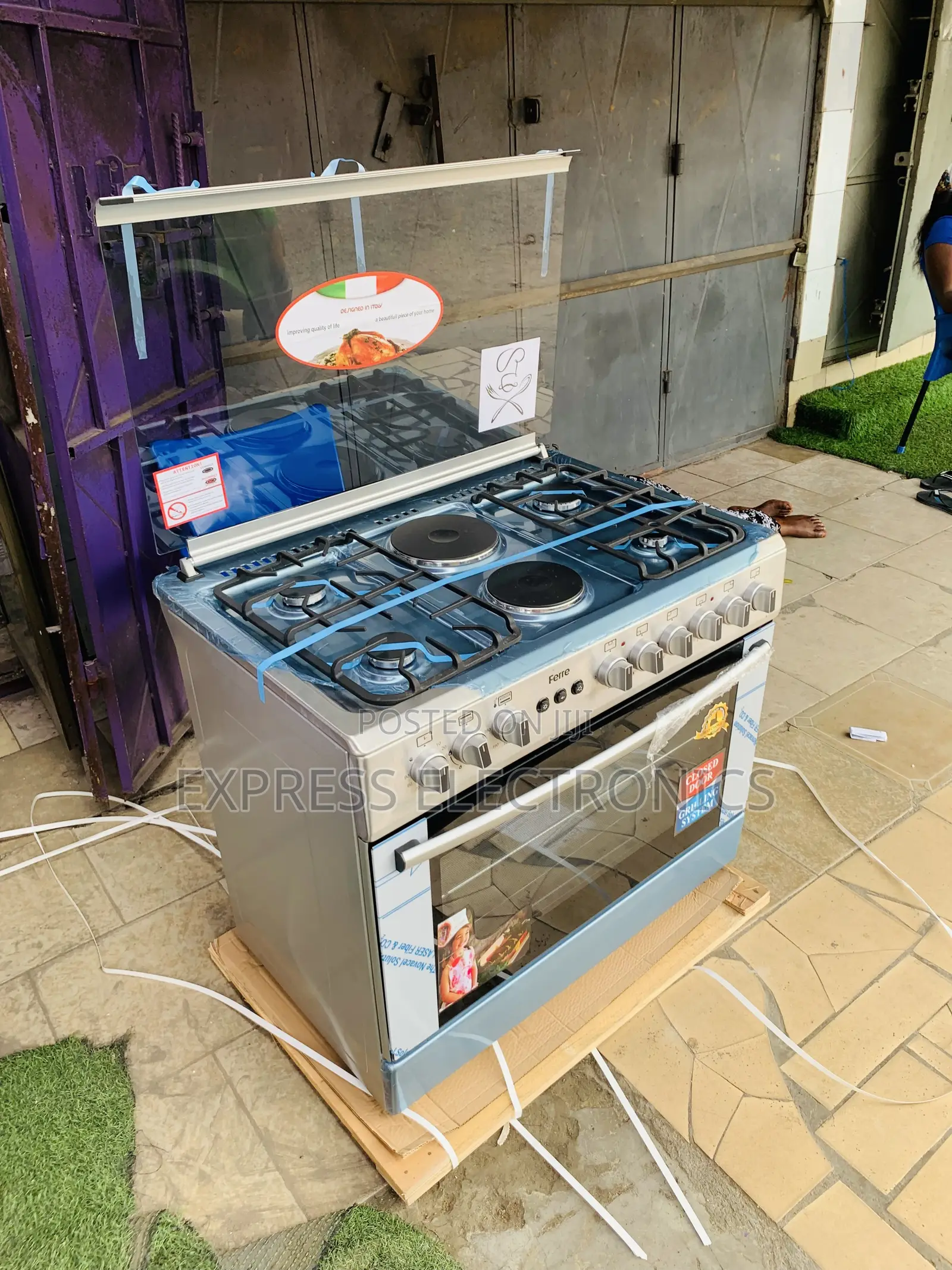 Grab the New Ferre Gas Cooker Oven Grill 4-2 60/90