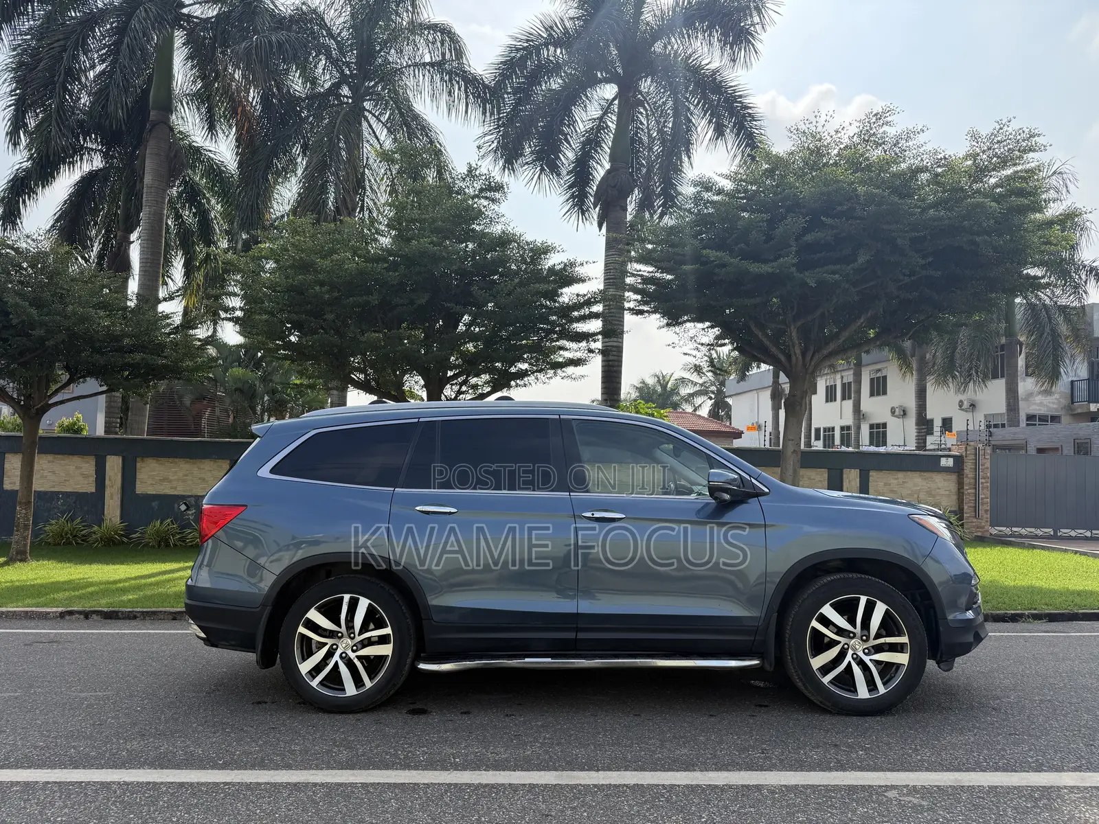Honda Pilot Touring 4dr SUV 4WD (3.5L 6cyl 9A) 2017