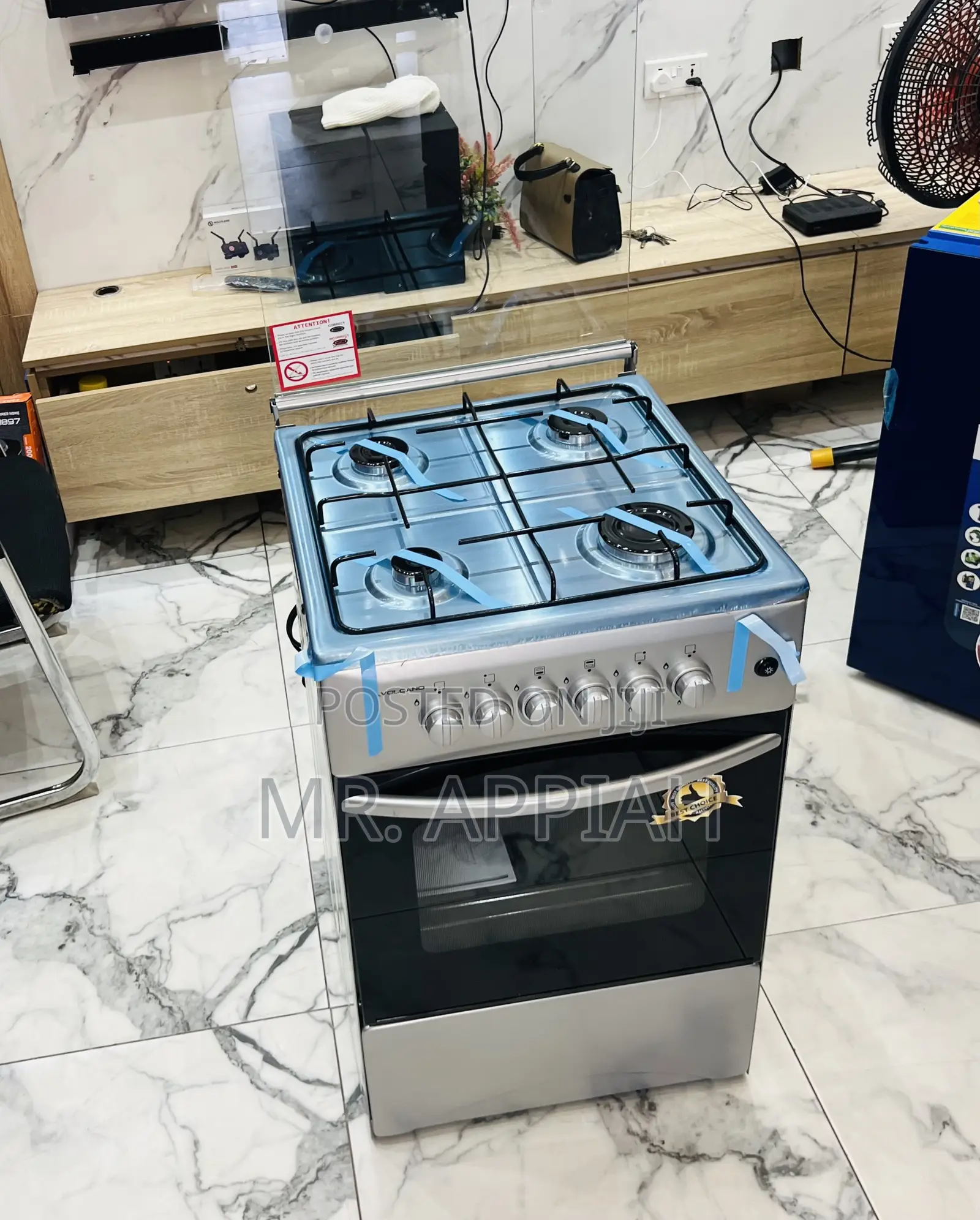 Extremely Affordable Volcano 4 Gas Burner With Grill(Gray)..