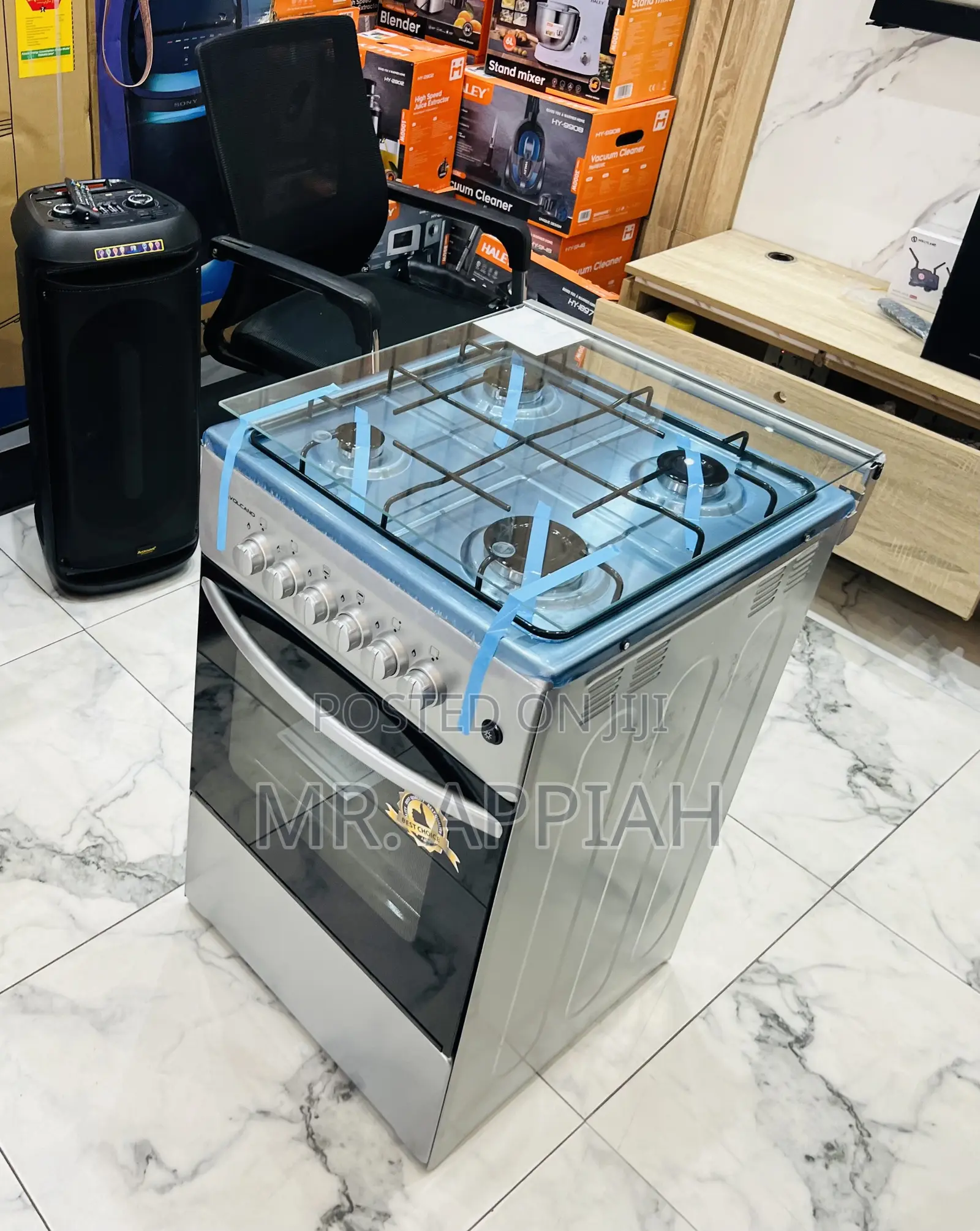 Extremely Affordable Volcano 4 Gas Burner With Grill(Gray)..