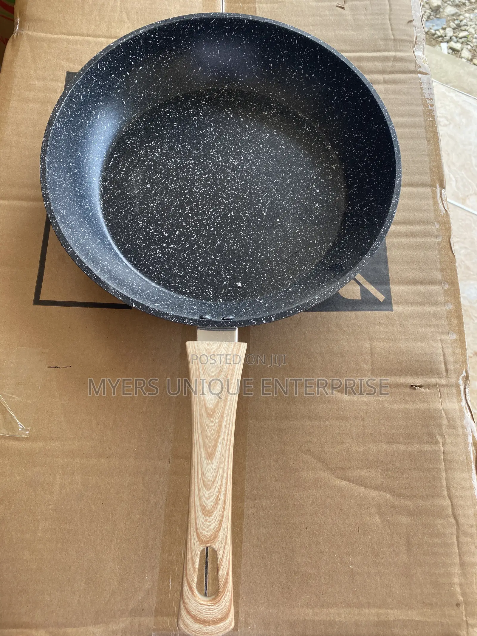Granite Non-Stick Frying Pan With Wooden Handle