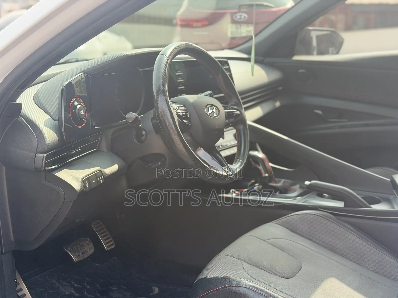 Hyundai Elantra Limited 2021 White