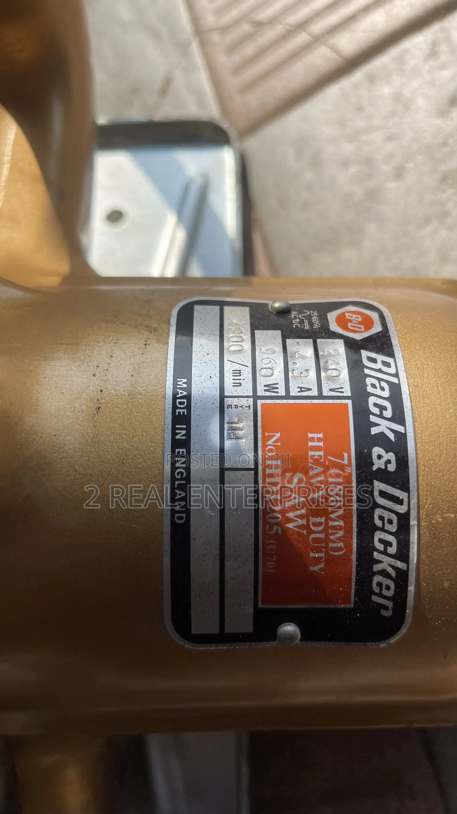 Black and Decker Heavy Duty Circular Saw 960W