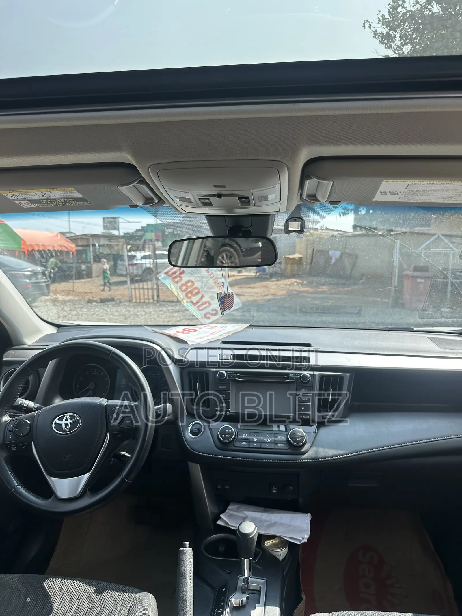 Toyota RAV4 2017 White