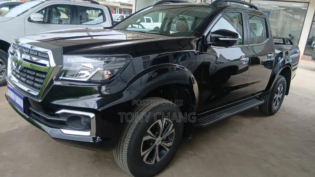 New Nissan Pick-Up 2025 Black