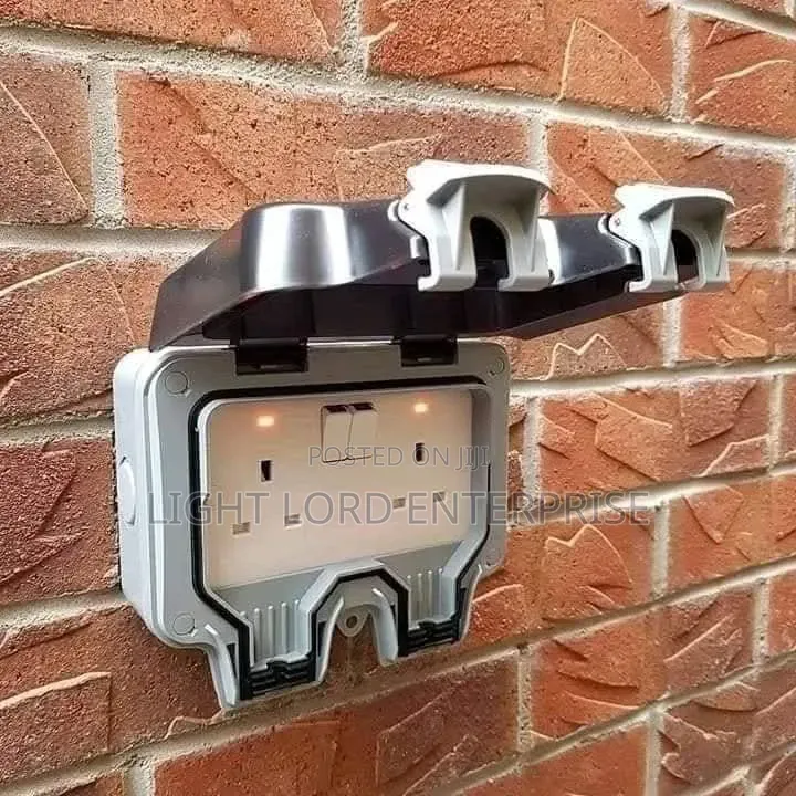 Rainproof/Snow Socket Outdoor and Indoor