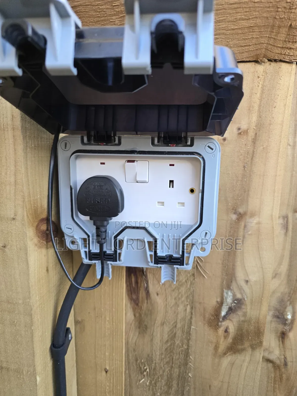 Rainproof/Snow Socket Outdoor and Indoor