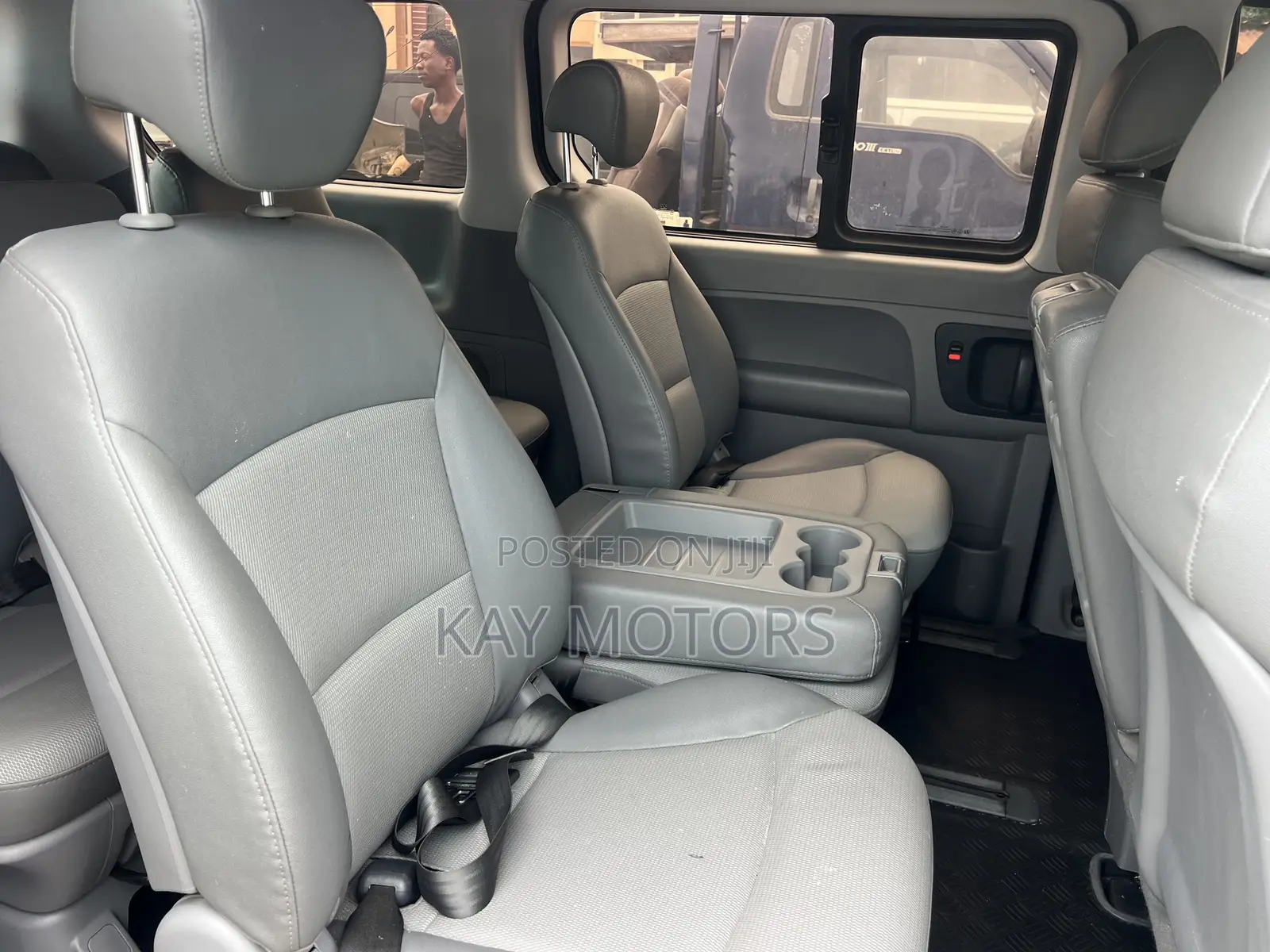 Hyundai Starex 2015 Black