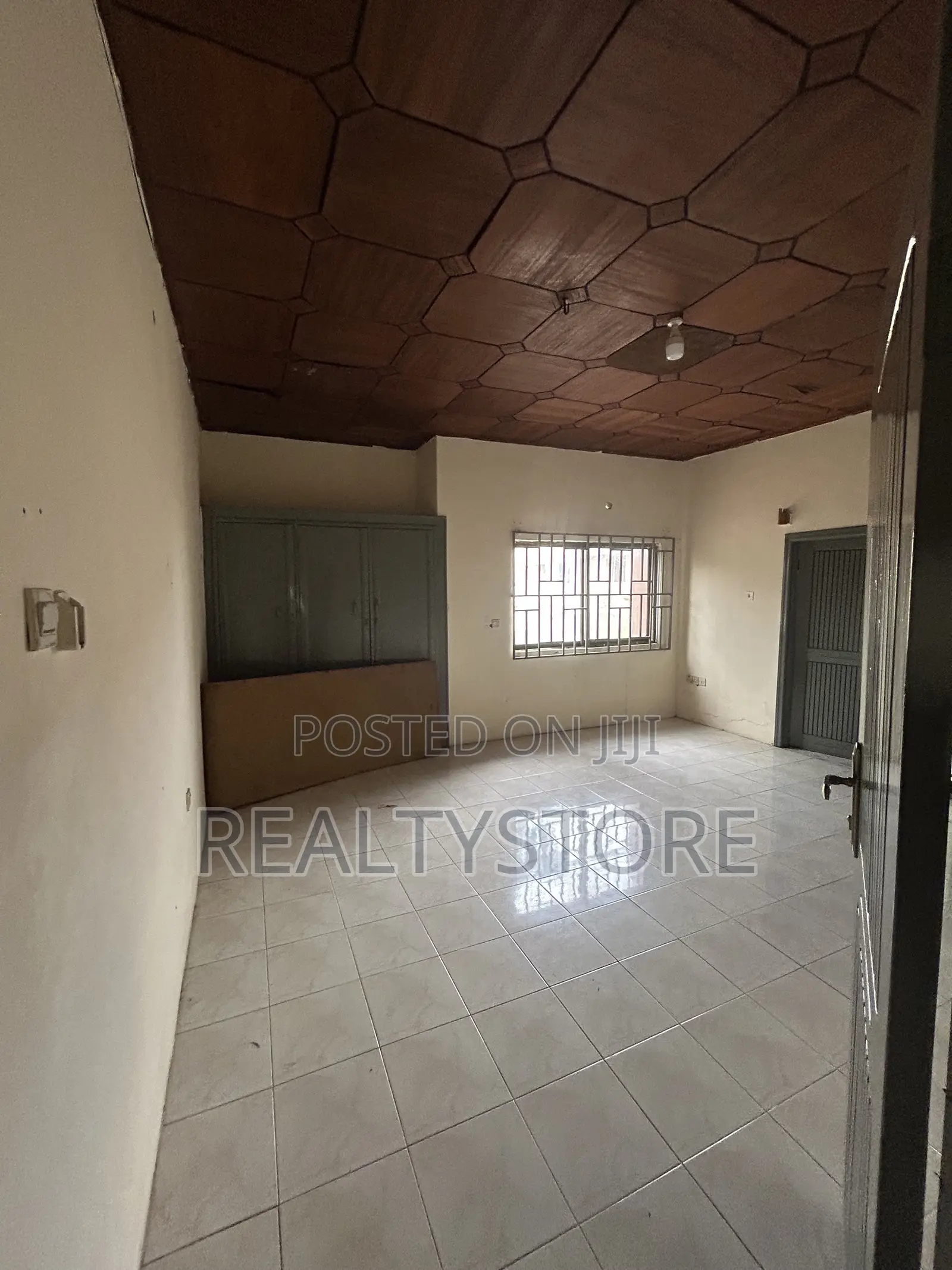 5bdrm House in Ashongman, Accra Metropolitan for rent