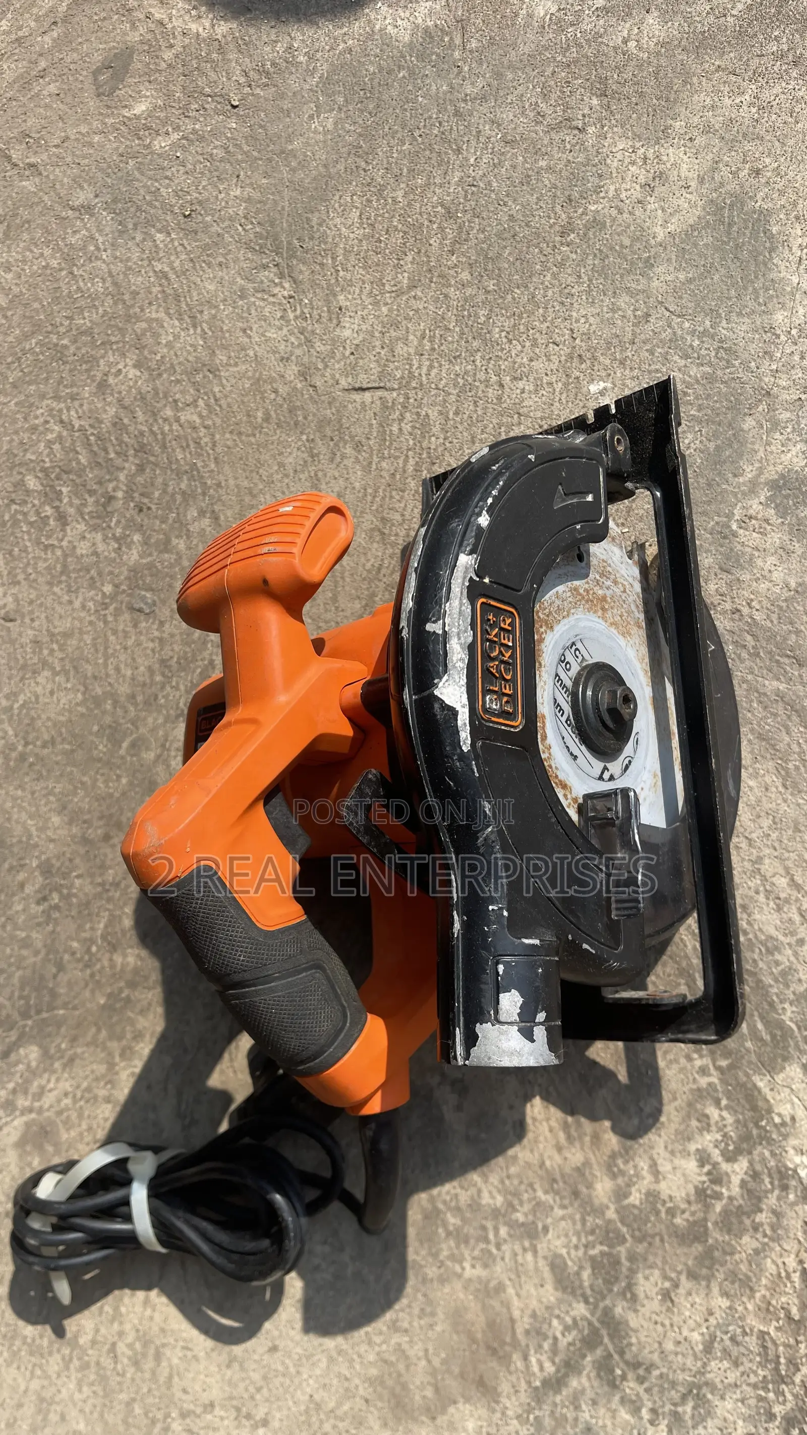 Black and Decker Circular Saw 1200W