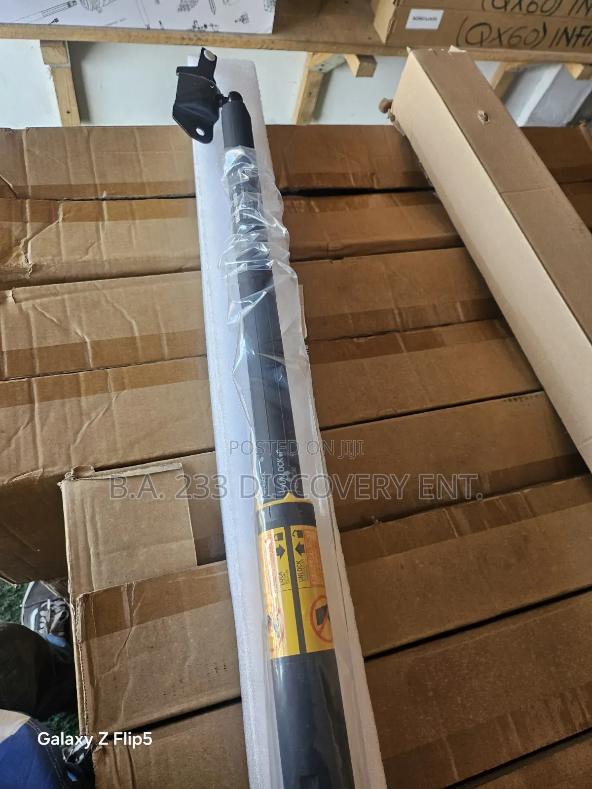 Toyota Land Cruiser Prado Boot Shock