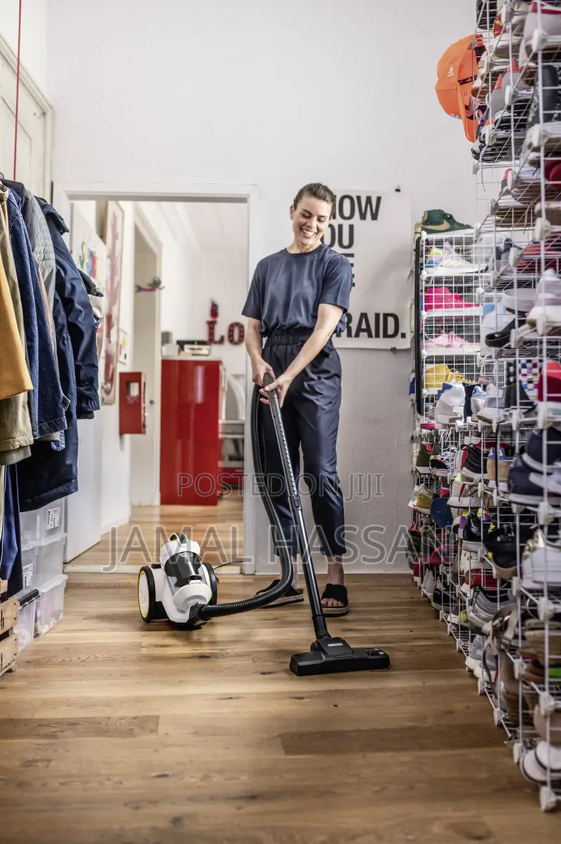 Karcher Vacuum Cleaner VC 3