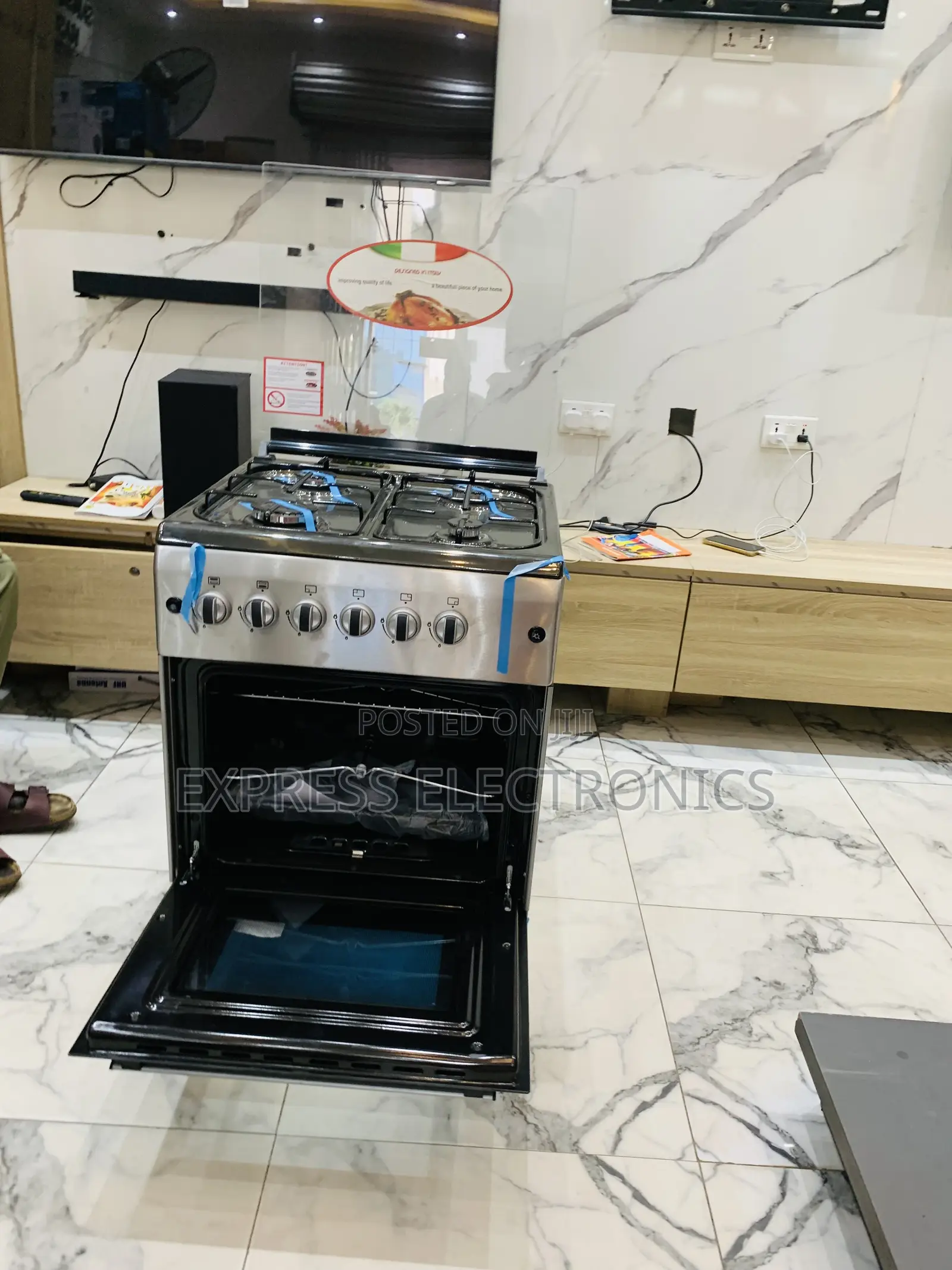 Best Buy for Less Ferre Gas Cooker Oven Grill 4burner 60/60.