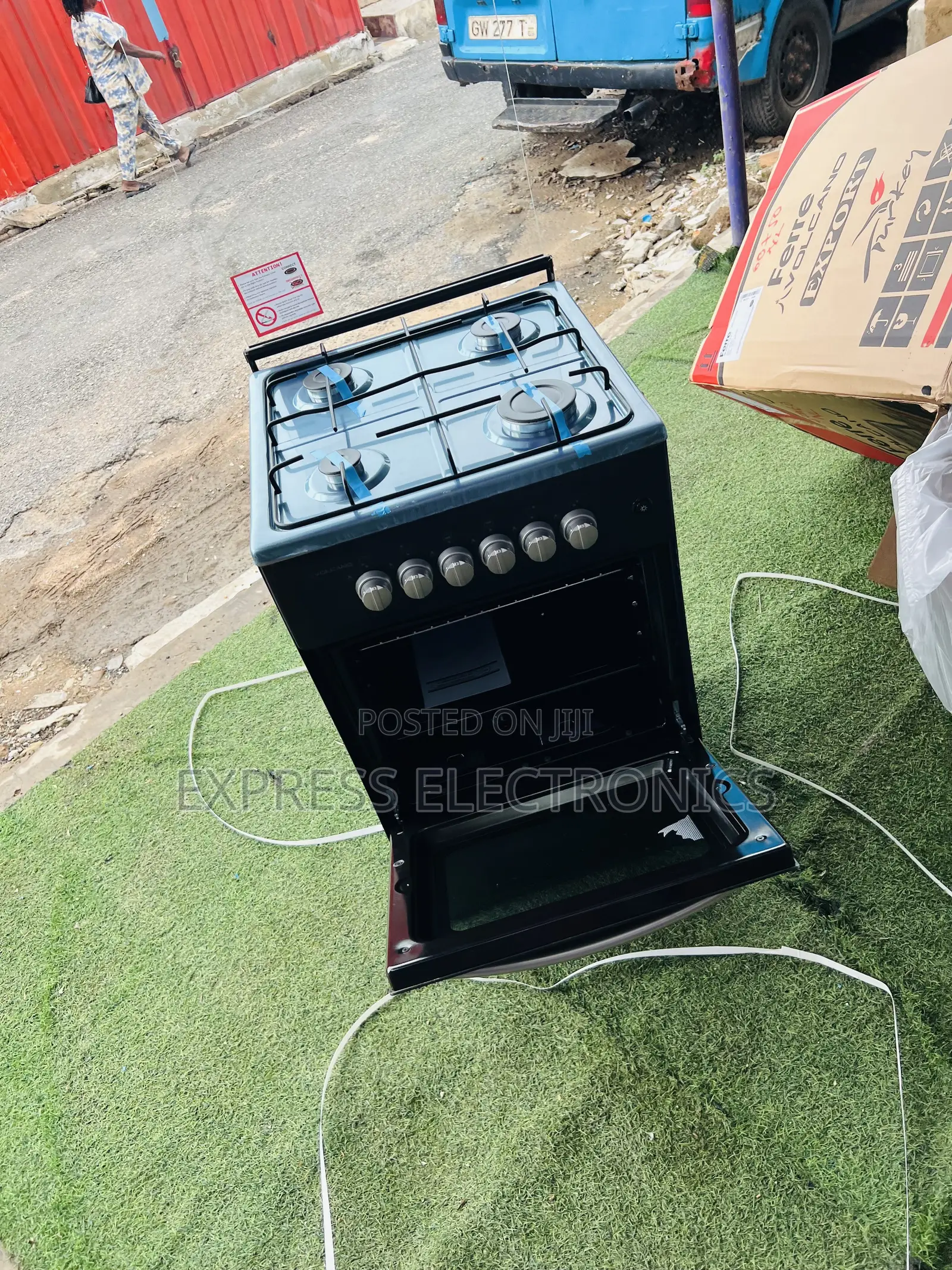Grab the New Black Oven Volcano 4burner 50/50