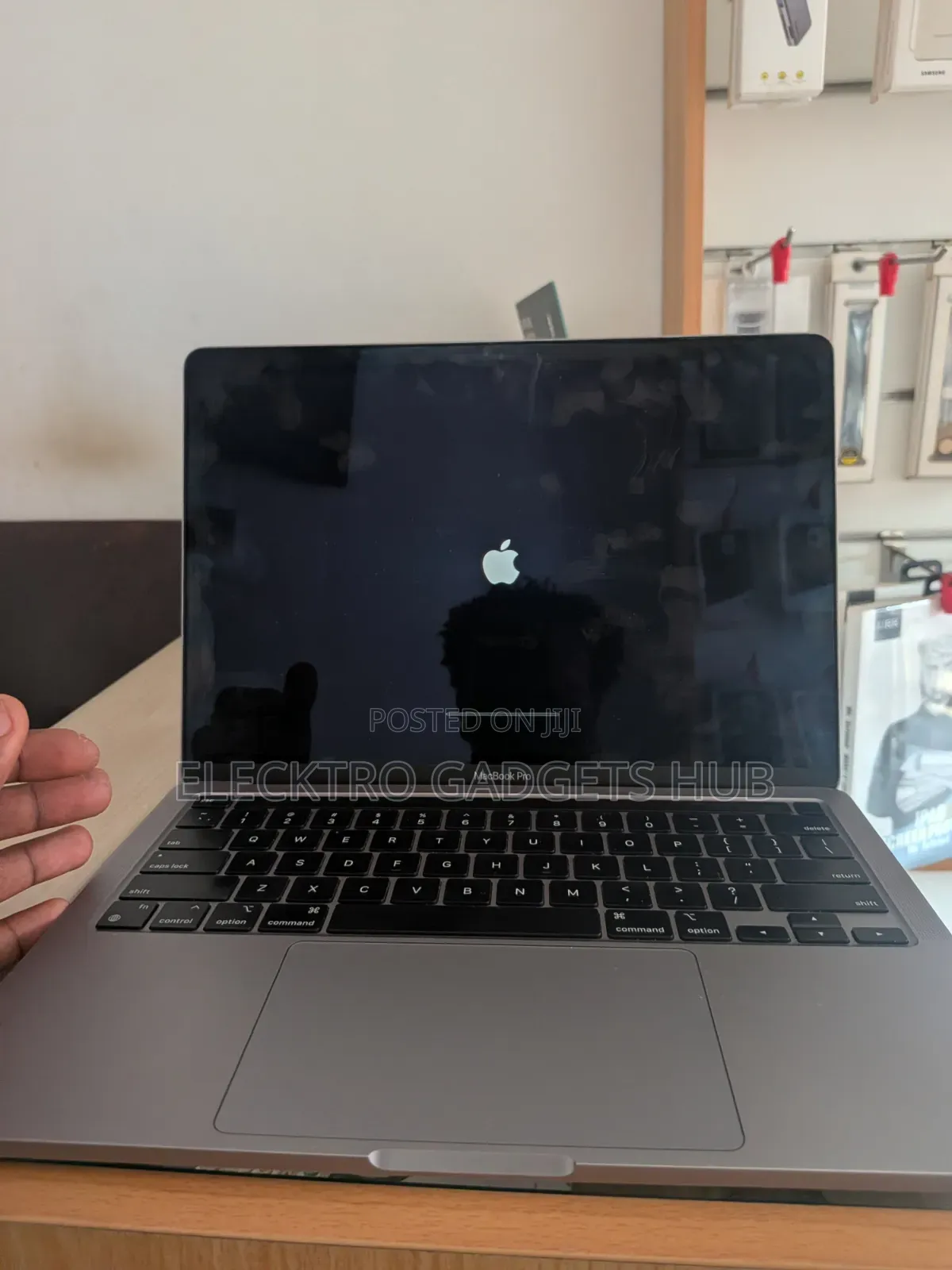 Laptop Apple MacBook Pro 2020 8GB Apple M1 SSD 512GB