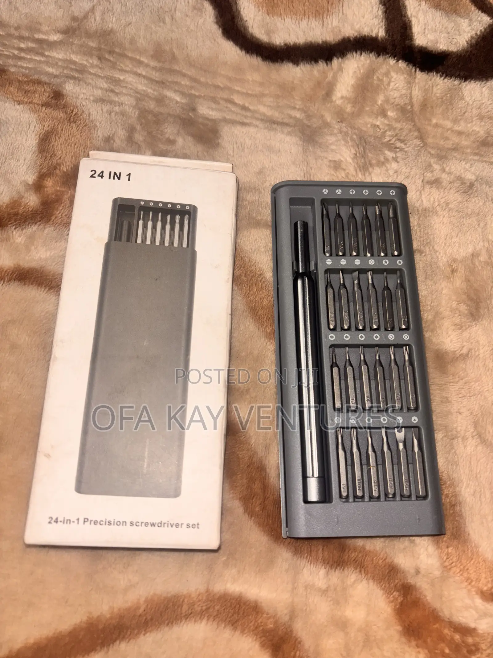 24 in 1 Hand Toolset