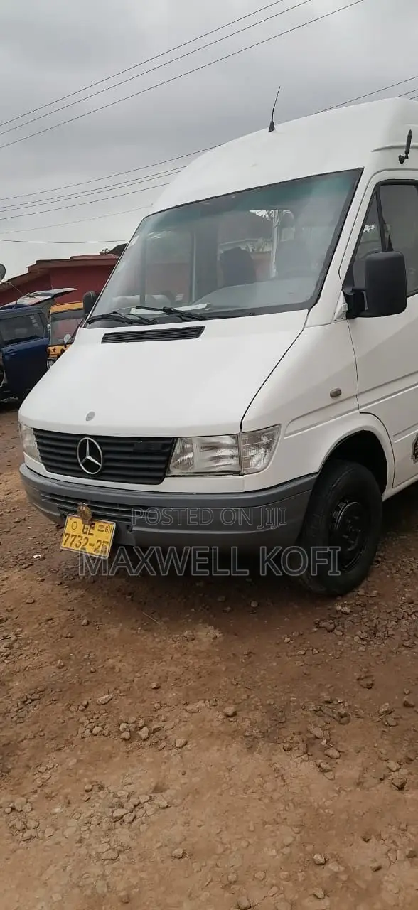 Mercedes-Benz Sprinter 1999 White