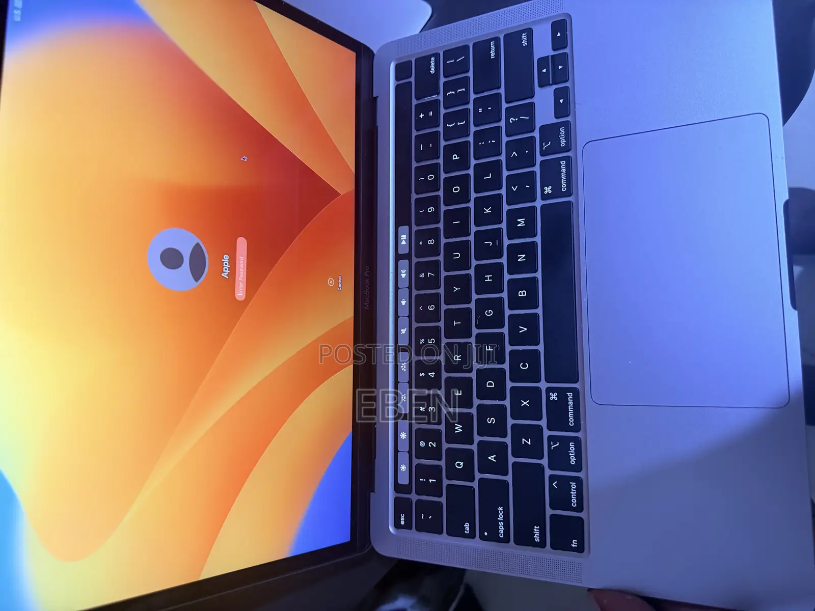 Laptop Apple MacBook Pro 2020 32GB Intel Core i7 SSD 1T