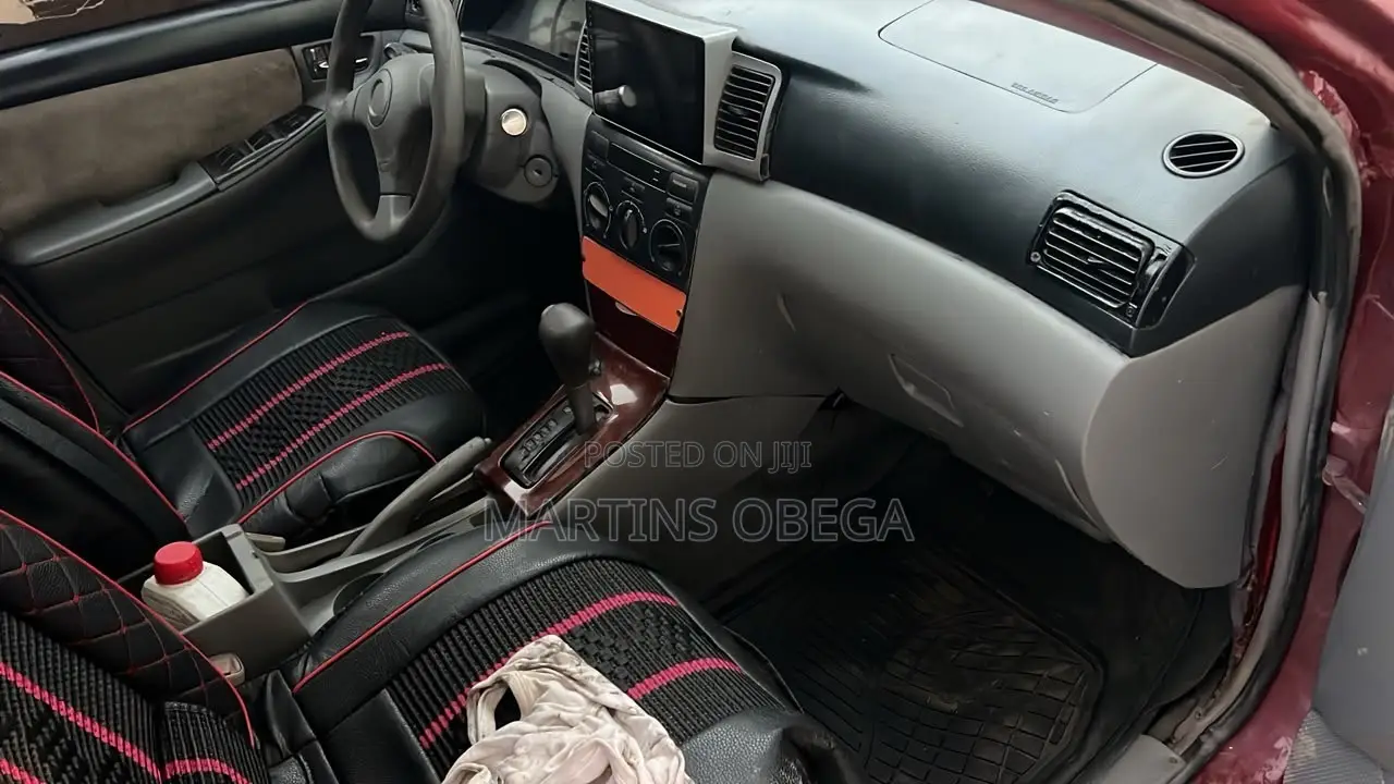 Toyota Corolla LE 2004 Red