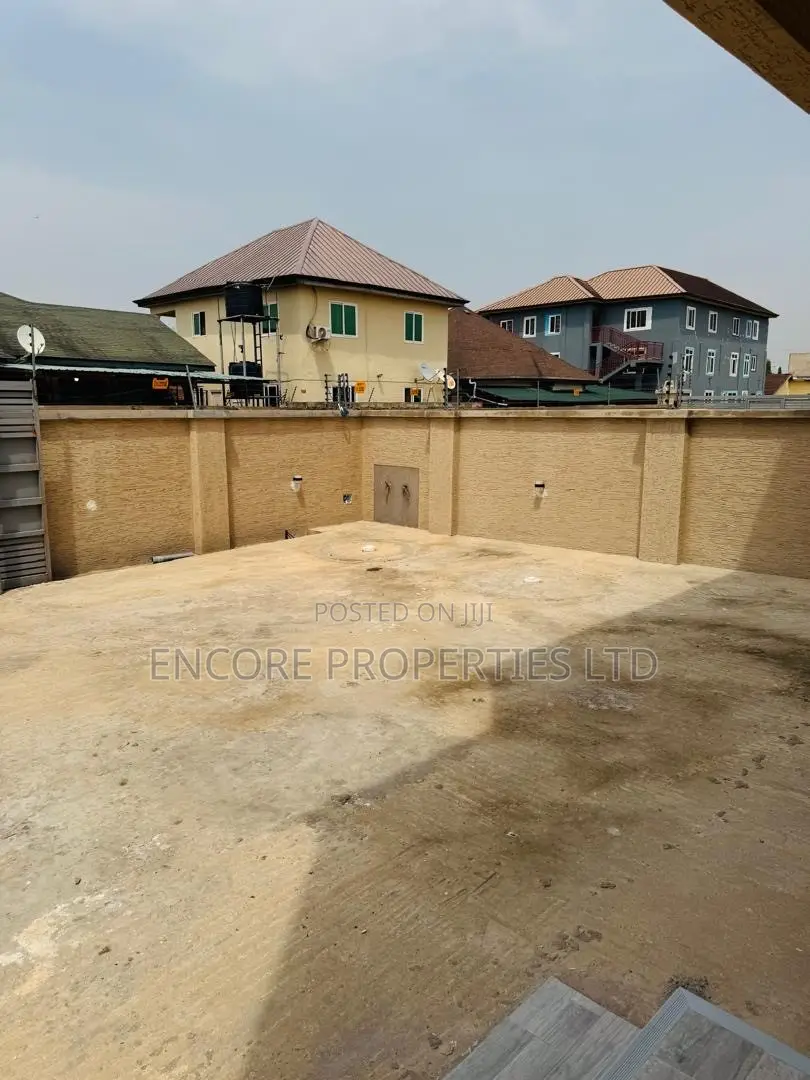 4bdrm House in Ashaley Botwe for sale