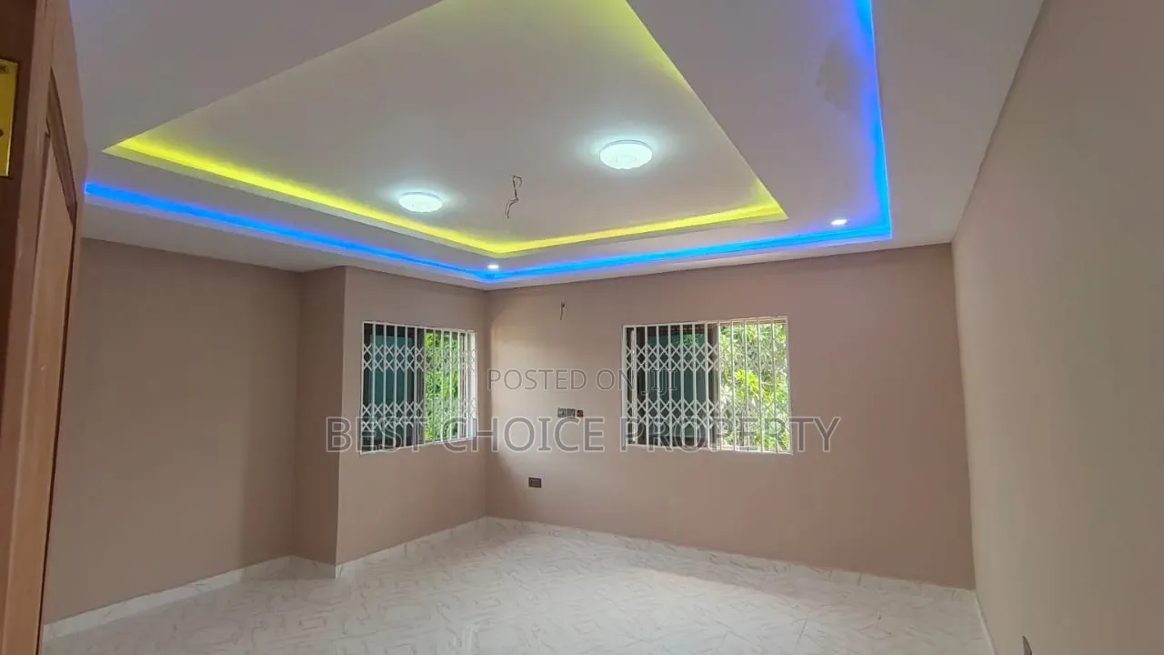 3bdrm Apartment in East Airport, Manet for rent