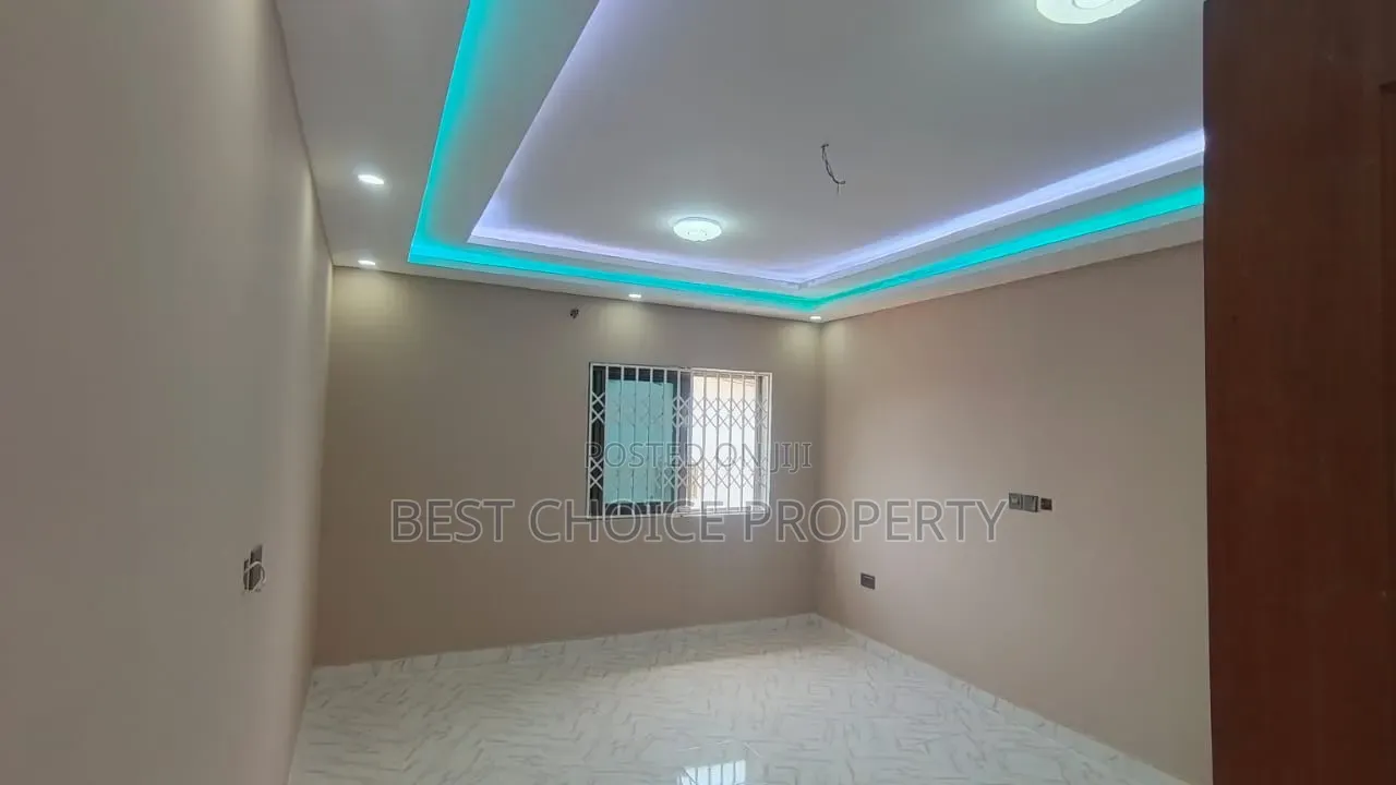 3bdrm Apartment in East Airport, Manet for rent