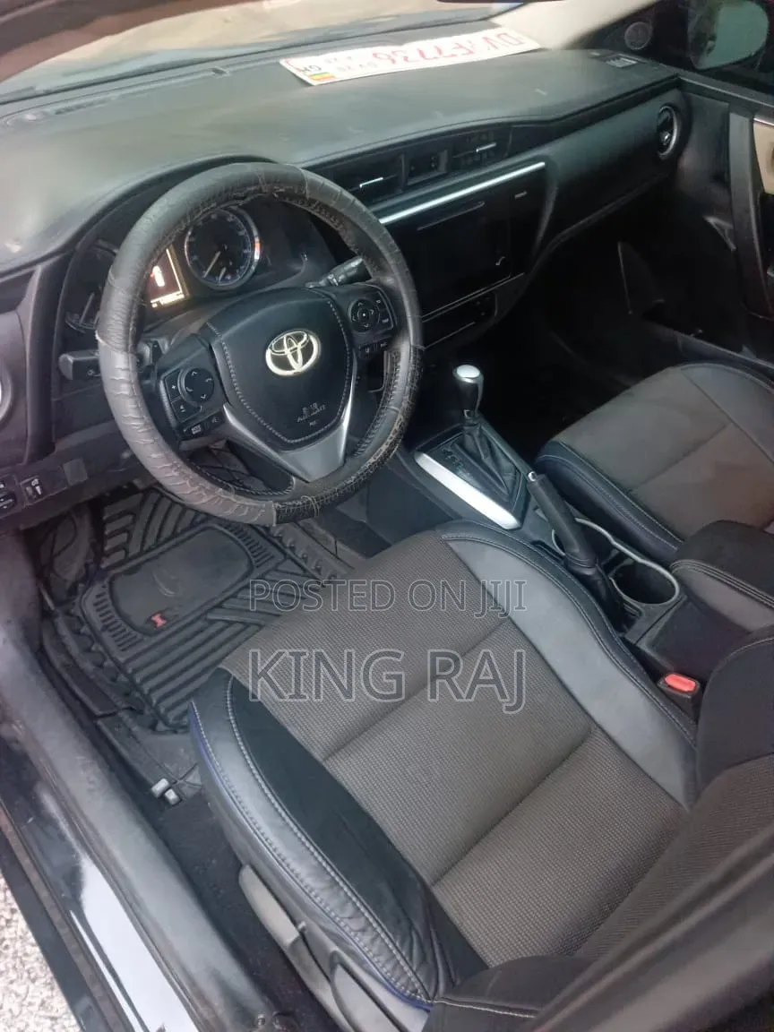 Toyota Corolla 2017 Black