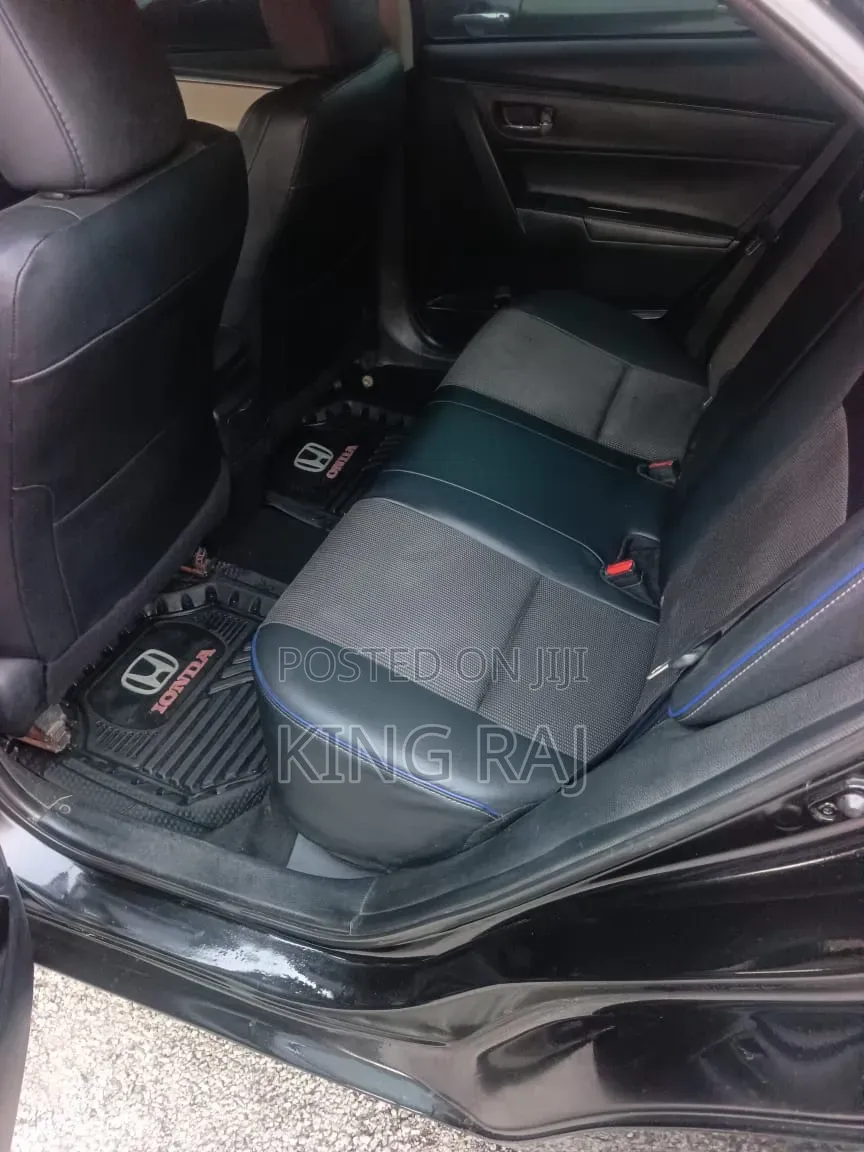 Toyota Corolla 2017 Black