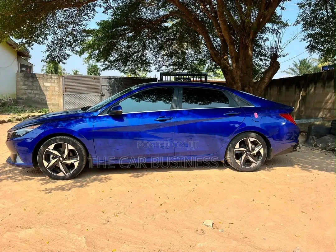 Hyundai Elantra Limited 2023 Blue