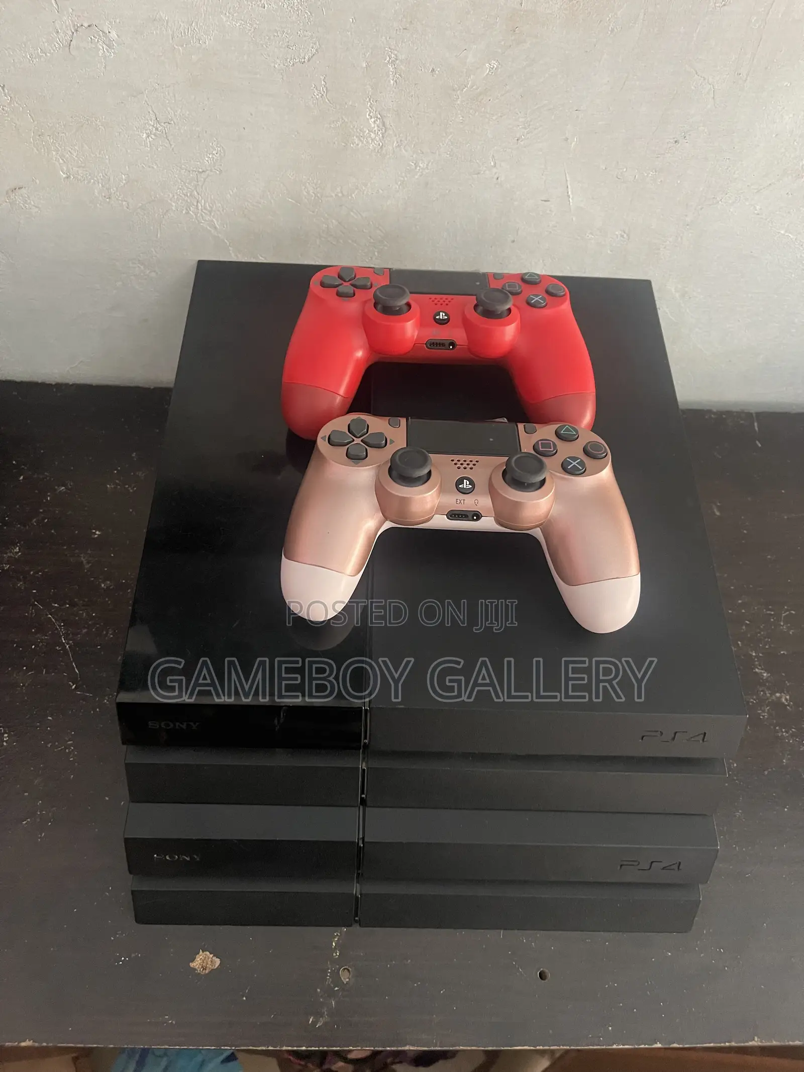 Jailbroken 500GB PS4 Standard With 5-7 Games