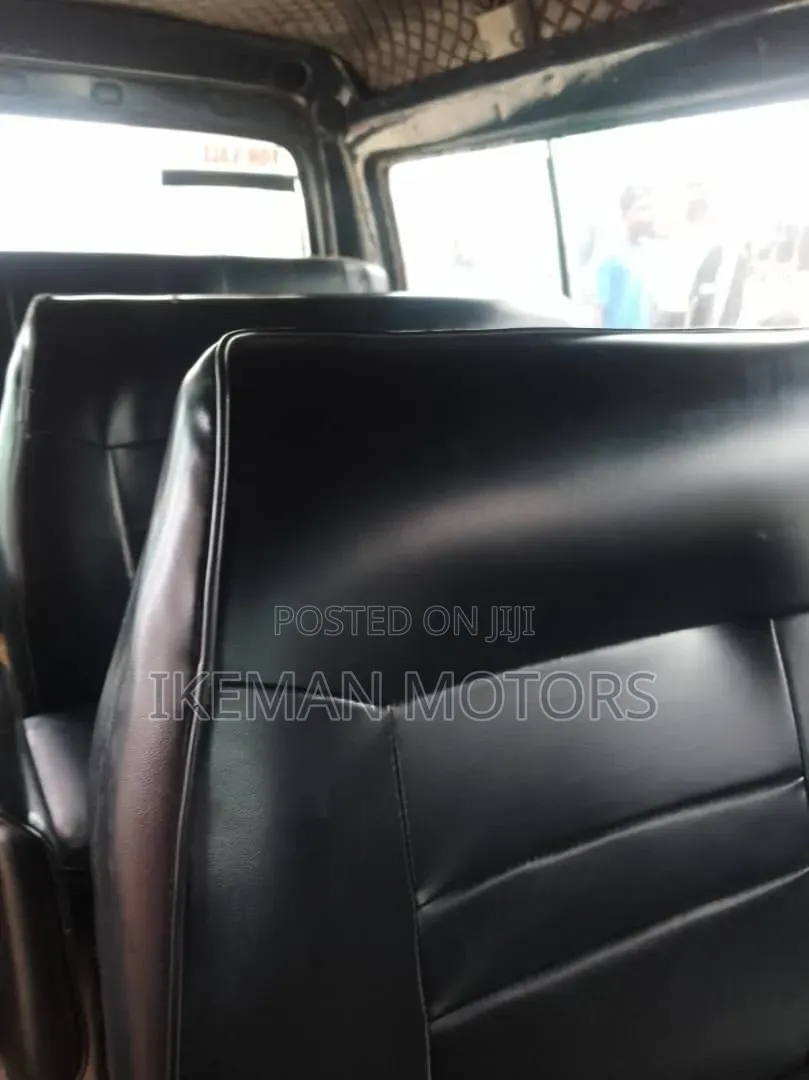 Hyundai H-100 2004 Green