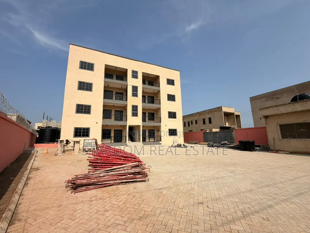 2bdrm Apartment in Lakeside Estate for rent