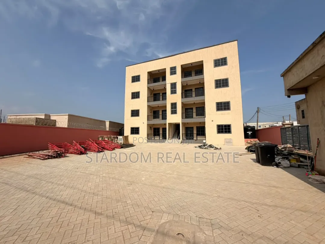 2bdrm Apartment in Lakeside Estate for rent