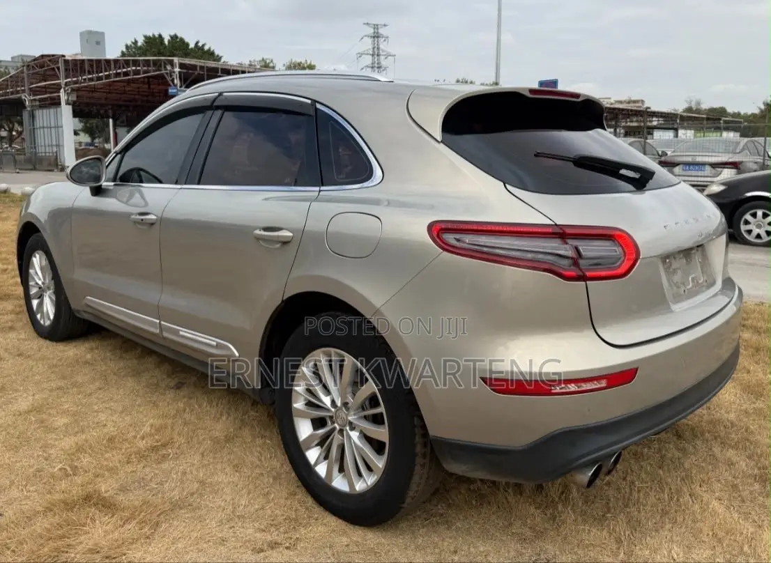 Porsche Macan 2018 Gray