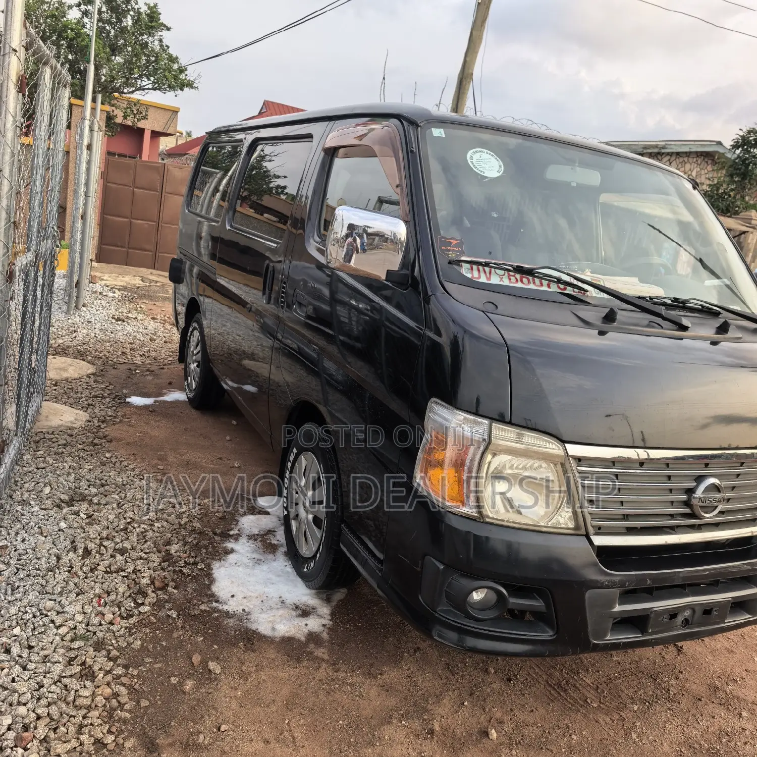 Nissan NV200 2011 Green