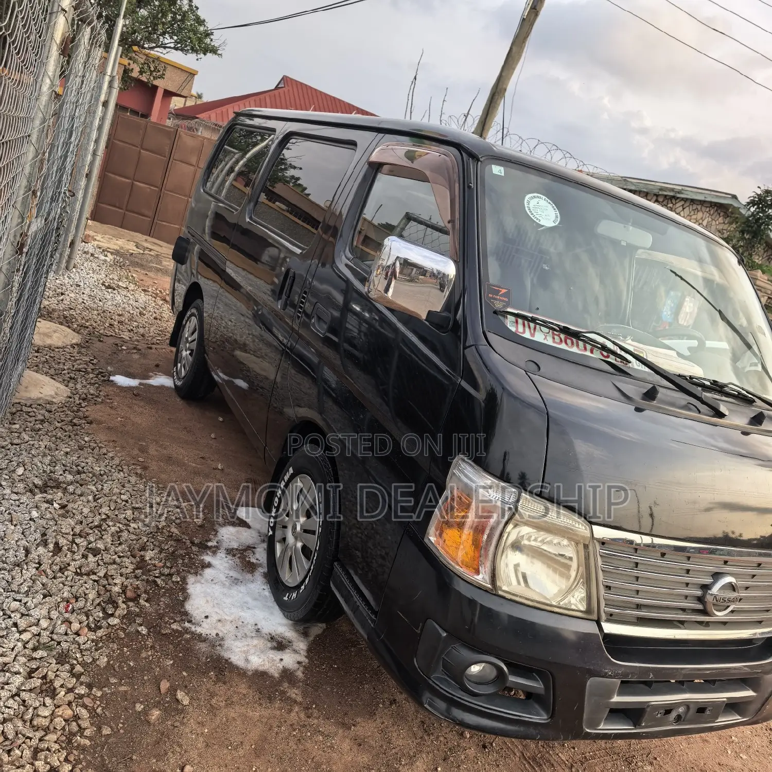 Nissan NV200 2011 Green