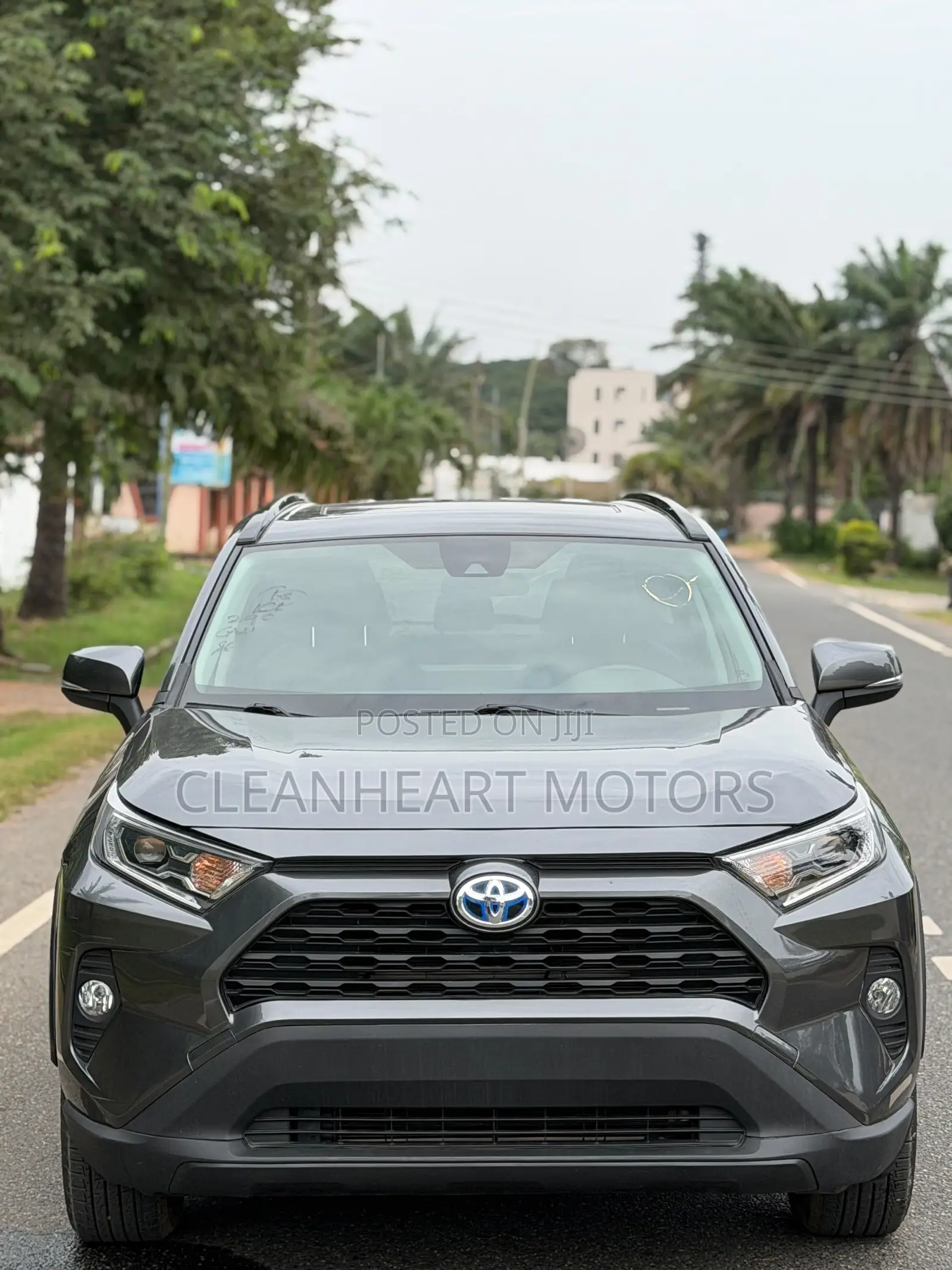 Toyota RAV4 XLE Premium 2021 Gray