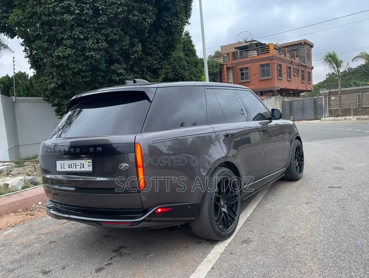 Land Rover Range Rover Vogue 2024 Beige