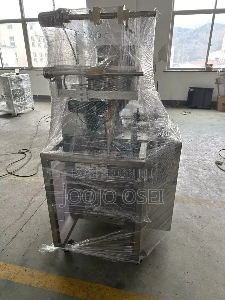 Liquid Packaging and Sealing Machine