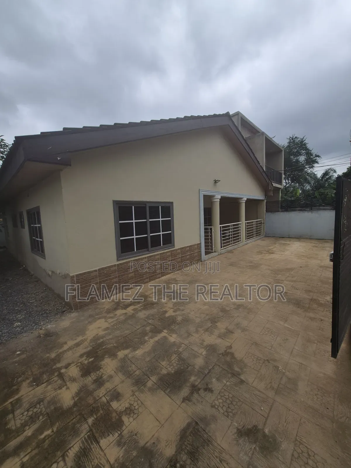 3bdrm House in Satellite Damas, Amasaman for rent