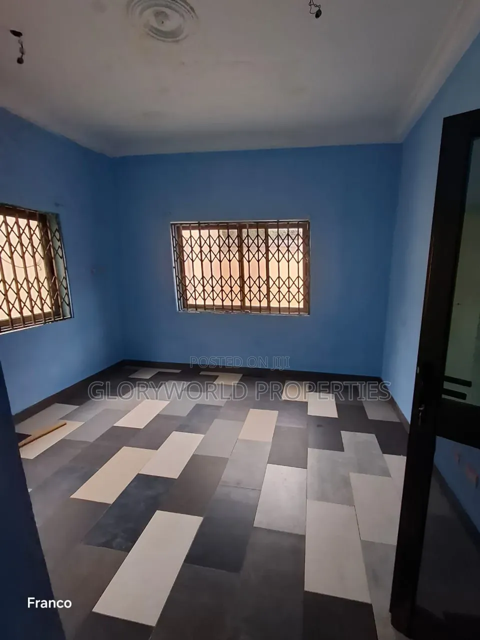 3bdrm House in Baatsona Total for rent