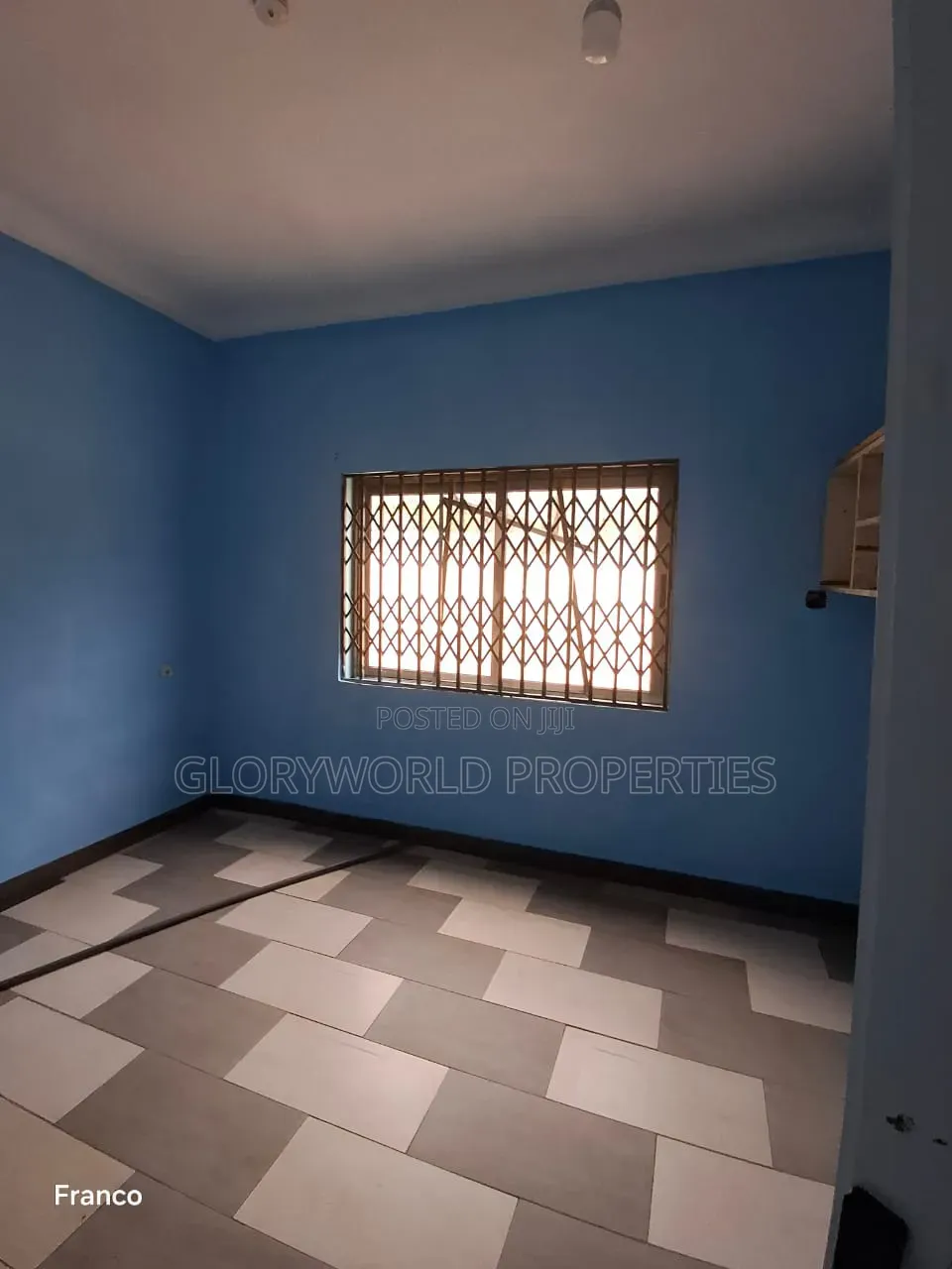 3bdrm House in Baatsona Total for rent