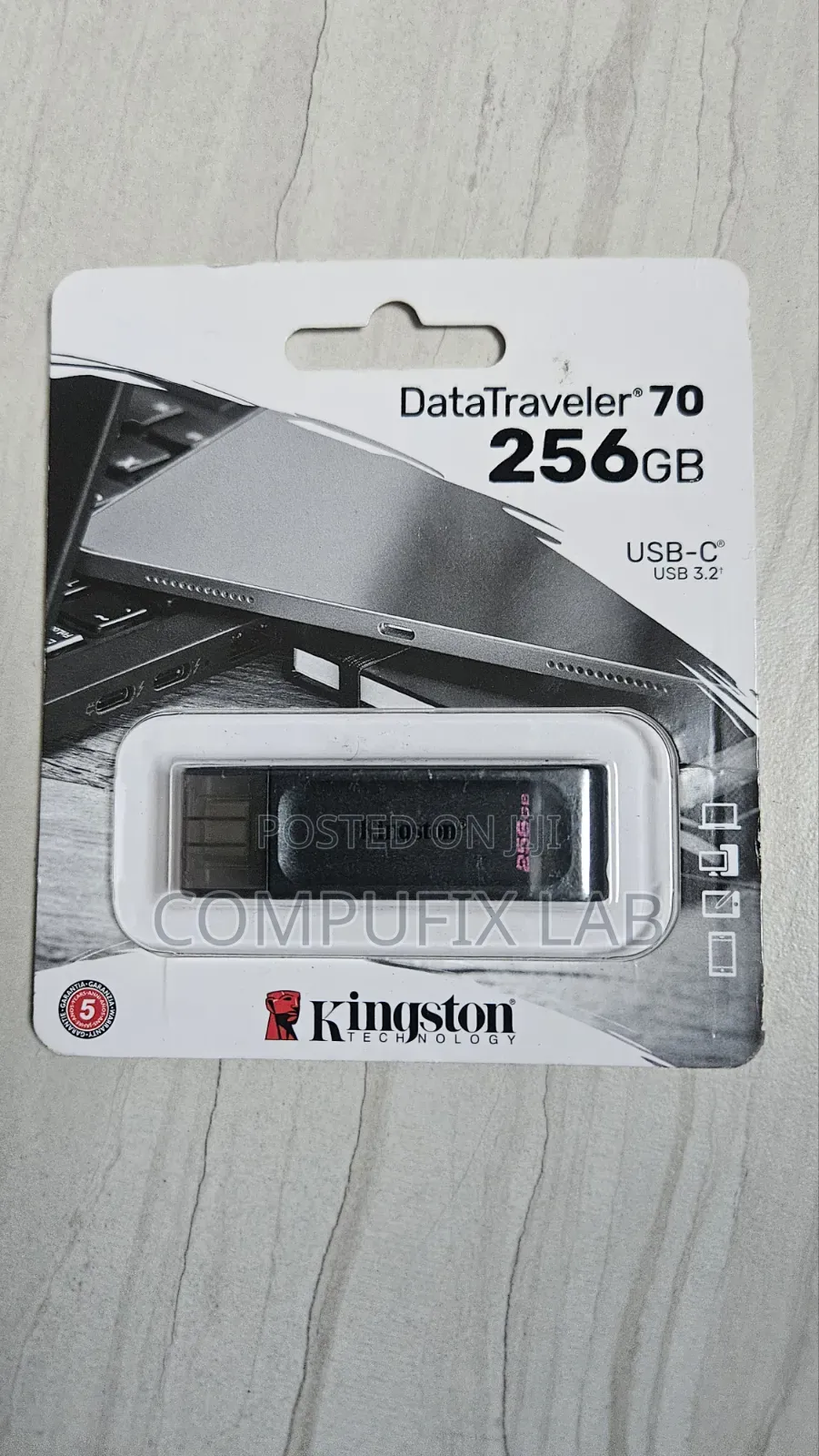 Kingston DataTraveler 70 (DT70) 256GB USB-C.