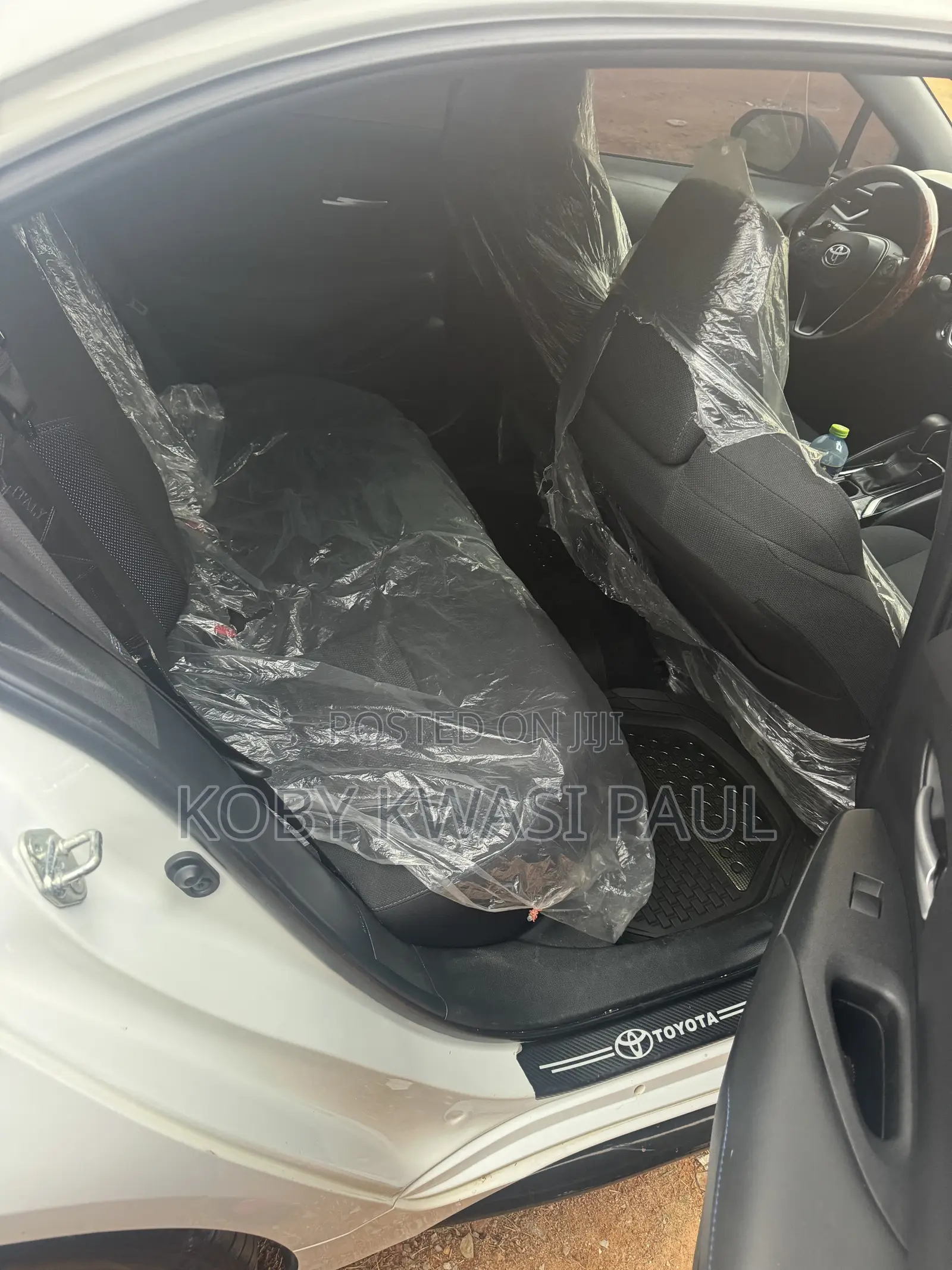 Toyota Corolla SE 2021 White