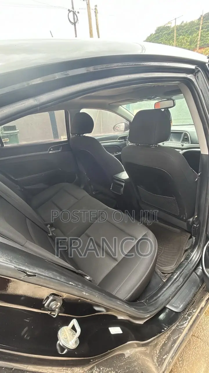 Hyundai Elantra Limited 2018 Black