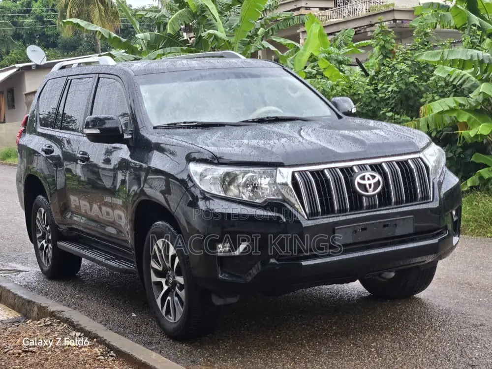 Toyota Land Cruiser 3.5 Petrol 4WD 2022 Black