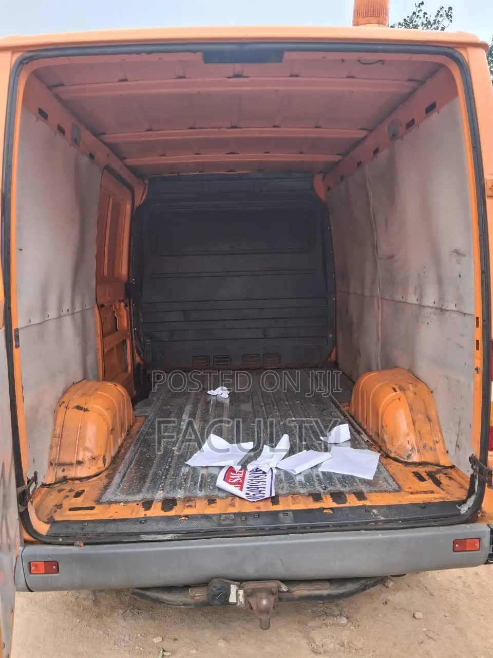 Mercedes-Benz Sprinter 2005 Orange